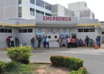 Heridos cuatro militares en vuelco de camión