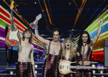 Banda callejera de glam rock de Italia gana Eurovisión