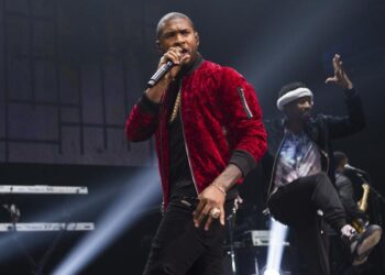 Usher: el álbum secuela de "Confessions" saldrá este año