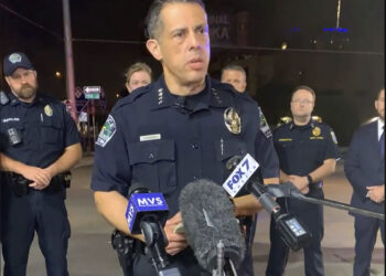Arrestan a hombre tras tiroteo en Austin que dejó 14 heridos