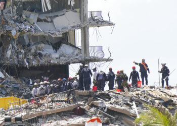 Biden visitará edificio colapsado en Florida