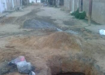 Proliferación de aguas negras en Altos de Clarines afecta a sus habitantes