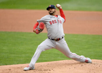 Martín Pérez condujo victoria de Boston sobre Houston