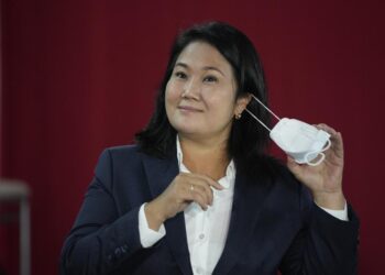 Castillo va al frente y Fujimori impugna miles de votos en Perú