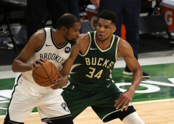 Kevin Durant comandó primer triunfo de Brooklyn en semifinales del Este de la NBA
