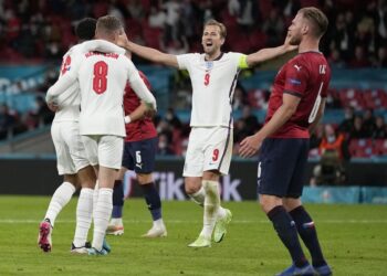 Inglaterra es primera, manda a República Checa a ser 'mejor tercera' y Croacia pasa de segunda