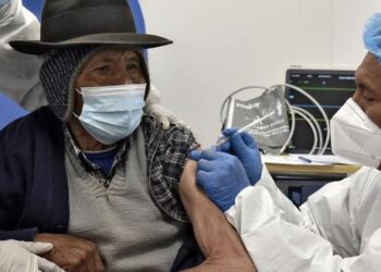Se empiezan a agotar las vacunas para el Covid en Bolivia