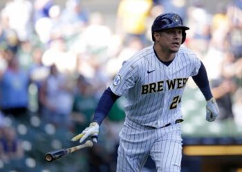 García y Narváez llevaron a Milwaukee a la victoria sobre Colorado y Senzatela