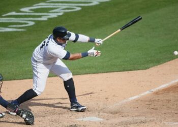 Miguel Cabrera conectó dos hits para llegar a 2.913