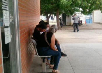 Un trabajador de cementera murió al sufrir un infarto y caer al vacío