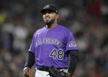 Germán Márquez lanzó juego completo y solo permitió un hit