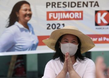 Resultados oficiales dan ligera ventaja a Fujimori en Perú