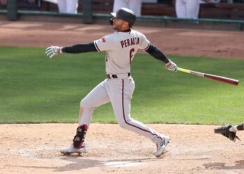 Arizona llegó a 21 derrotas consecutivas como visitante