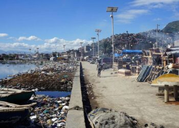 20 personas fueron encontradas muertas en barco a la deriva en islas Turcas y Caicos