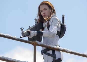 Scarlett Johansson demanda a Disney por estreno de “Black Widow”