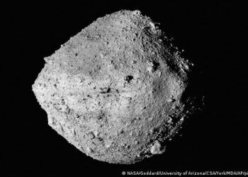 Investigadores chinos proponen desviar asteroides con cohetes para salvar al planeta