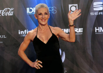 Ana Torroja vuelve al futuro con “Mil razones”