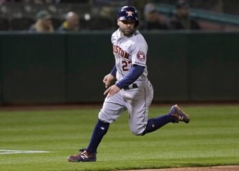 José Altuve se unió con Álvarez para garantizar triunfo de Houston