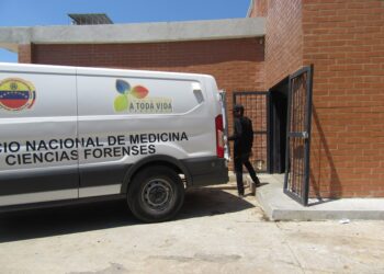 Hallaron el cadáver de un hombre dentro de un saco