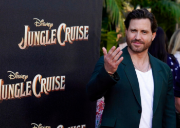 Édgar Ramírez aprecia la humanidad del villano que interpreta en "Jungle Cruise"