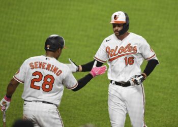 Orioles remontó y ganó a Miami pese a producción de Jesús Aguilar