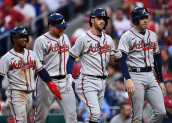Swanson conectó primer grand Slam de su carrera y Oswaldo Arcia agregó segundo jonrón del año
