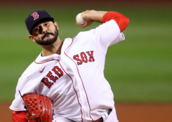 Martín Pérez llevó a Boston a triunfo 50 de la temporada