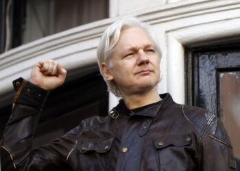 Justicia anula nacionalidad ecuatoriana de Julian Assange