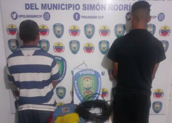 Policías atraparon a presuntos ladrones de cables en sector de El Tigre