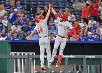 Eugenio Suárez llevó a Cincinnati a la victoria con cuadrangular