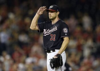 Transacciones en Grandes Ligas dejaron a varios equipos con más aspiraciones de Serie Mundial