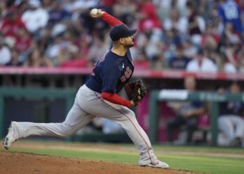 Martín Pérez dominó bate de Ohtani y logró el triunfo para Medias Rojas de Boston