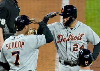 Miguel Cabrera conectó dos hits y anotó dos veces en lauro de Detroit