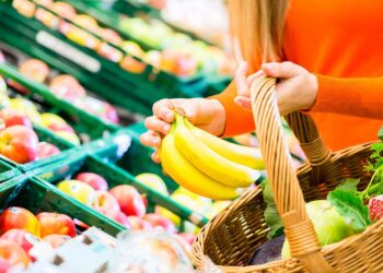 Experto recomienda consumir dos o tres porciones de frutas al día para mejorar la salud