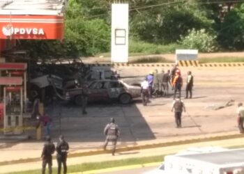 Un muerto y ocho heridos dejó explosión en gasolinera
