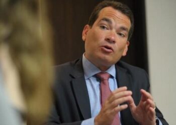 Tomás Guanipa le renuncia a Guaidó para asistir al diálogo en México