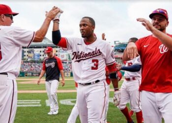 Alcides Escobar participó en festín ofensivo de Nacionales contra Toronto