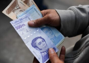 En medio de retórica y sin rumbo claro, chavismo despojó a la moneda de 14 ceros desde 2008