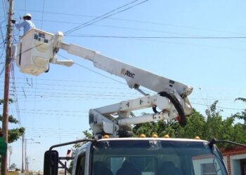 Vecinos del sector El Samán reportan constantes fallas eléctricas