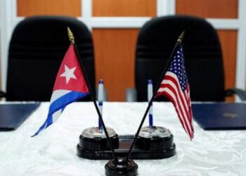 Estados Unidos avanza en sanciones a Cuba y evalúa pasos en internet y remesas