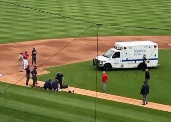 Venezolano Daniel Brito fue atendido en el terreno tras desplomarse