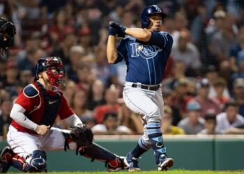 Tampa Bay amplió ventaja sobre Boston en el Este de la Americana