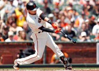 Wilmer Flores aportó en festival de jonrones de San Francisco