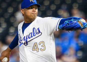 Carlos Hernández dejó sin opciones de triunfo a Orioles