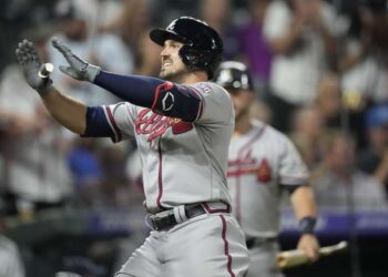 Bravos de Atlanta recuperó la ofensiva contra colorado