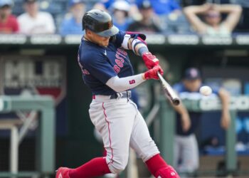 Medias Rojas sigue al frente del comodín de la Liga Americana