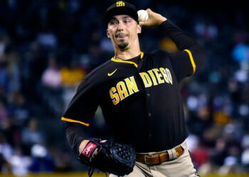 Blake Snell lanzó siete entradas perfectas en victoria de Padres