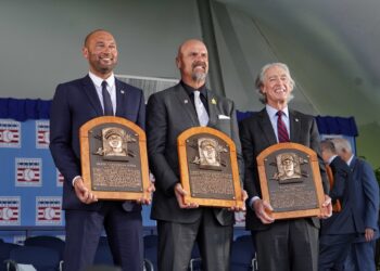 Inmortales Derek Jeter y Larry Walker fueron entronizados en Cooperstown