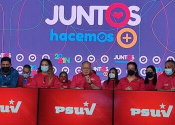 Cabello aseguró que hay 15 candidatos por la oposición en Caracas