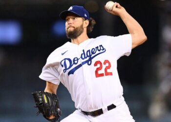 Kershaw regresó a la lomita y Dodgers sacó el triunfo